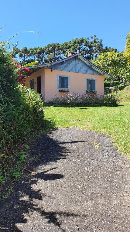 Ferienwohnung Casa Na Montanha A 500 Metros Da Pedra Do Bau São Bento do Sapucaí Exterior foto